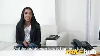 امرأتان من السحاقيات تشعران بالراحة