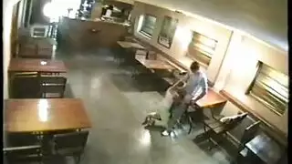 يغلق المقهى وينيك الزبونة سكس تصوير سري