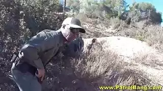 قرنية لاتينا في سن المراهقة يفعل بابا ناضجة.