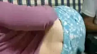 فتاة ساخنة جدا مع