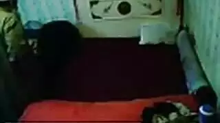 تصوير مخفى لابو لحيه كبيره ينيك رفع رجلين