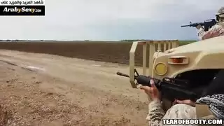 الفاتنة والجندي الامريكي
