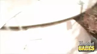 تبقى ساشا ماليك ورئيسها في العمل ويمارسان الجنس طوال اليوم