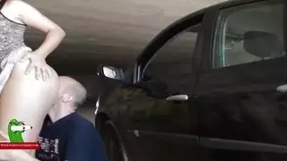 تعال ، لعق حلمتي