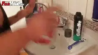 انه يعطيها لامرأة ناضجة