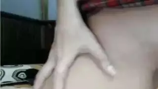 تلميذة آسيا الساخنة في اللعنة وتمتص شلونج