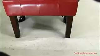 مقيد ومضرب من قبل بلدي دوم