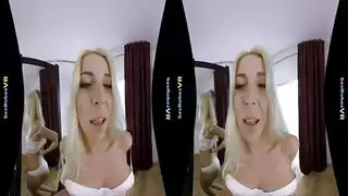 كارولين الشرموطة وأحلي نيك في الواقع الافتراضي