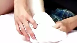 كتكوت مثليه تظاهر في جوارب لها مثير أحمر