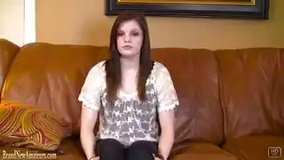 مراهقة خجولة تريد ان تصبح ممثلة بورنو تقوم باسخن تجربة اداء سكس جامد نااار
