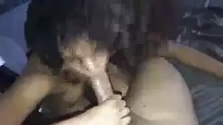 واحد كلية الساخنة فاتنة الحمار مارس الجنس في الهواء الطلق.