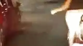 سيدة جديدة كانت تمص قضيب موكلها ، لأنها أرادت أن تضرب بشدة