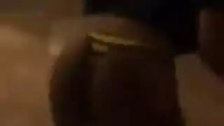 آلهة ريدتيل نحيلة في العمل.