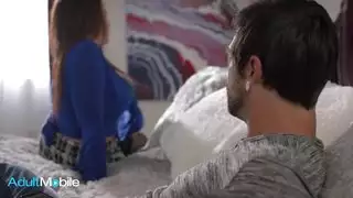 ناتاشا نايس تداعب قضيب ابن زوجها - سكس مترجم