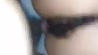 سخيف البرية في بيت دعارة
