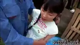 الشباب في سن المراهقة آمن