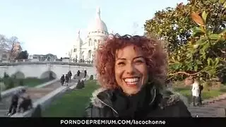 المرأة الجميلة تريد اختراق الشرج العميق