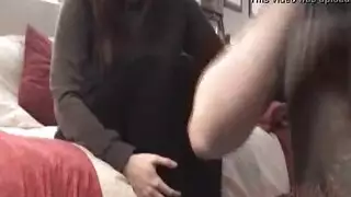 سكس جامد مع ابنة خالته و هي نائمة