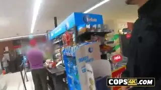 الديك يدخل كس بسهولة