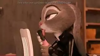 جودي جولي يمكن أن تأخذ هذا الديك الأسود