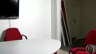 هي أنثى لطيفة جدا