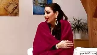 الام والصبي والغساله سكس