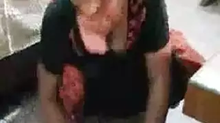خادمة الساخنة أخيرا تحصل على وظيفة الشارع