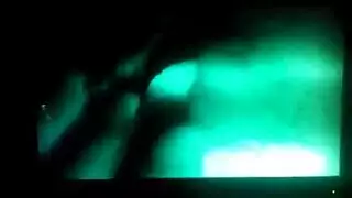 قرنية الهواة الفرخ هو سخيف صديق والدها، لأنها تريد أن تجعله سعيدا