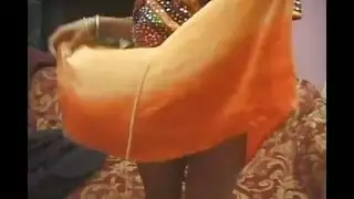 كافيتا العربية اللسان هو الديك الكبير والثلاثية سخيفة