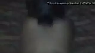 الحلو خشب الأبنوس الفرخ جنيفر يريد الديوك البيضاء المختلفة.