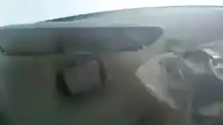 فتاة هندية جميلة تمص الزب في السيارة