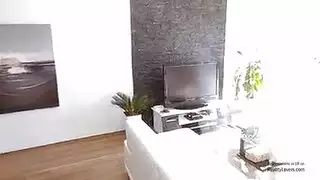 إنه يعرف ما يجب فعله بديك