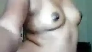 جيا بودي عارية جان شورت