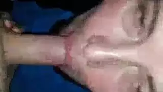 ضخت زميلتي في الغرفة الديك الصعب كبير.