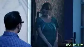 نجمة البورنو كاترينا كورينا تنفجر على الإيقاع