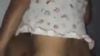 الأزواج المثيرون يستمتعون 3 بدوار مع اللعب