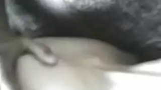 جزائري يحصل علي مؤخرة ويستمتع