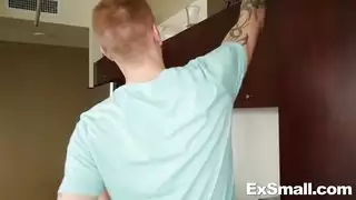 كلب اسود ينيك بنت وامه