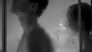 مثير لورا سكاي يحصل على مشعرات صعبة خارج المعلم