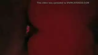 كرات كبيرة وشاب عاطفي