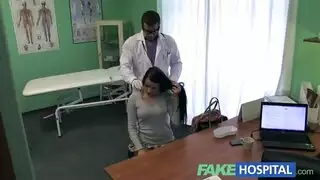 انها مثيرة جدا سخيف انها مبتلة جدا