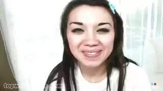 إنها تريد فقط أن تمتص ديك بلدي