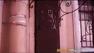آلام في سن المراهقة من الألم حتى شنقا اللعنة مرة أخرى.