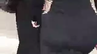 طياز في الشارع