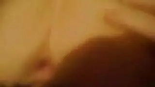 تحصل مارس الجنس فاتنة رقيقة في جميع الثقوب