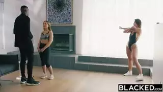زوجة تخون زوجها وتتناك من فحل زنجى اسود نيك كس قوى