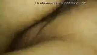 كس البرازيلي جائع في سن المراهقة مارس الجنس في البيكيني الهواة.