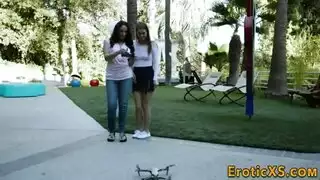 الديك ضخمة محشوة في كس الرطب
