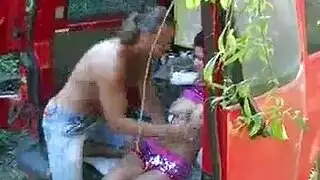 مفلس فان المباني بعقب العصي