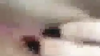 زوجين شابين مثليين يمارسان الجنس الجماعي العرضي